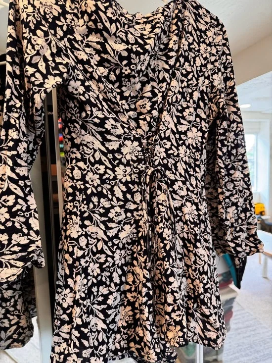 Floral Print Navy and Cream Jumpsuit - Picture 4 of 4